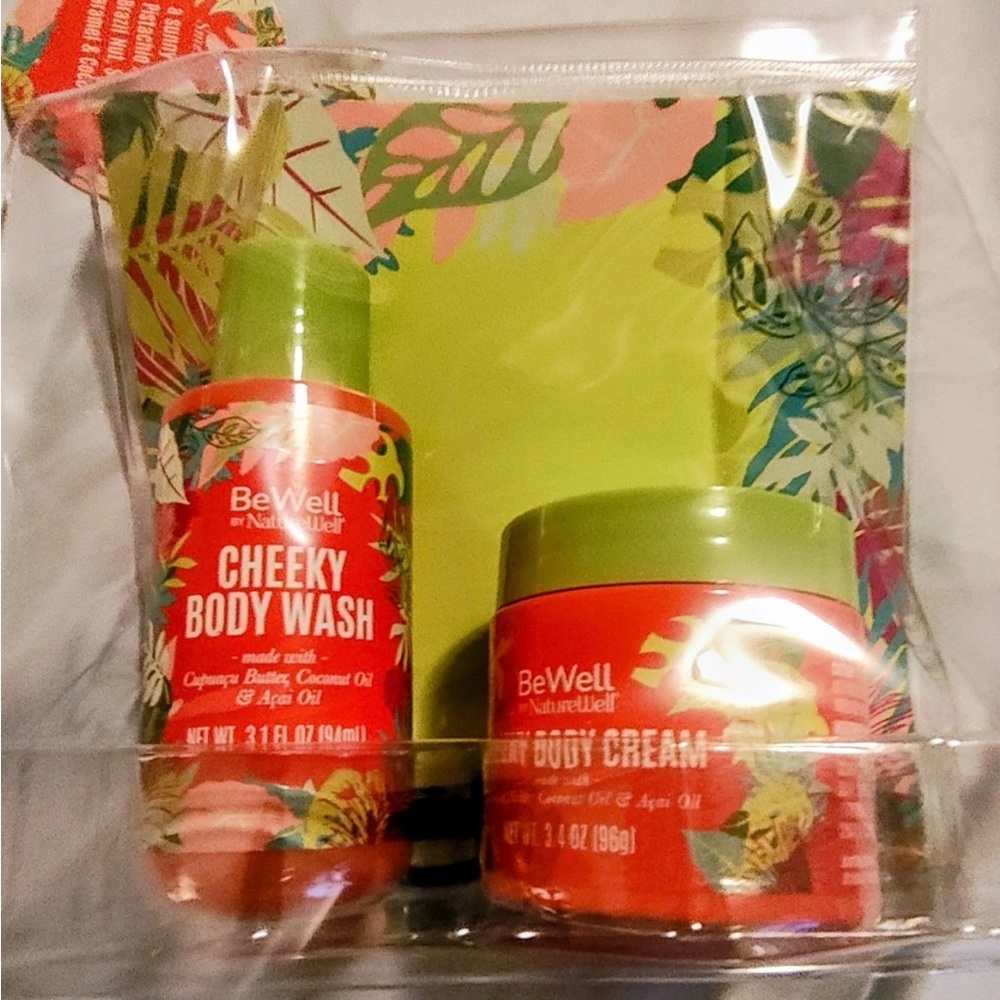 NatureWell travel set body wash & body cream
